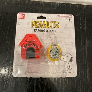 Tamagotchi Peanuts Nano
Figure